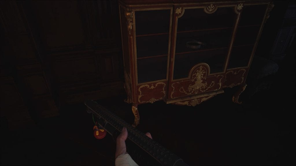 Resident Evil 8 Village Castle Dimitrescu Entrance Hall Items
